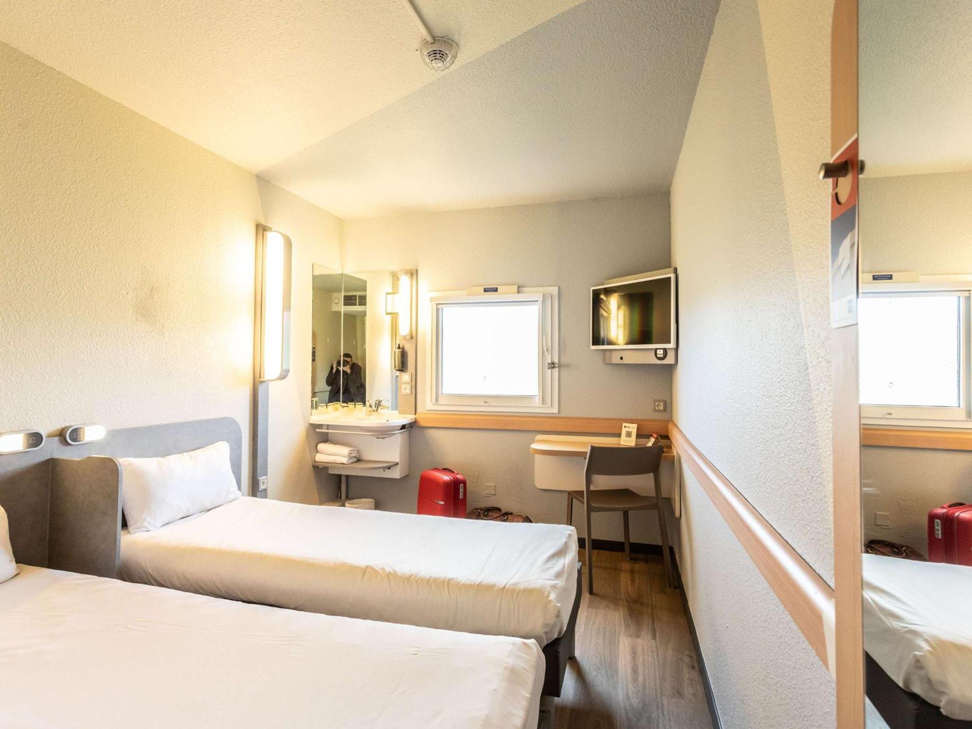 Ibis Budget Bourges Exterior photo