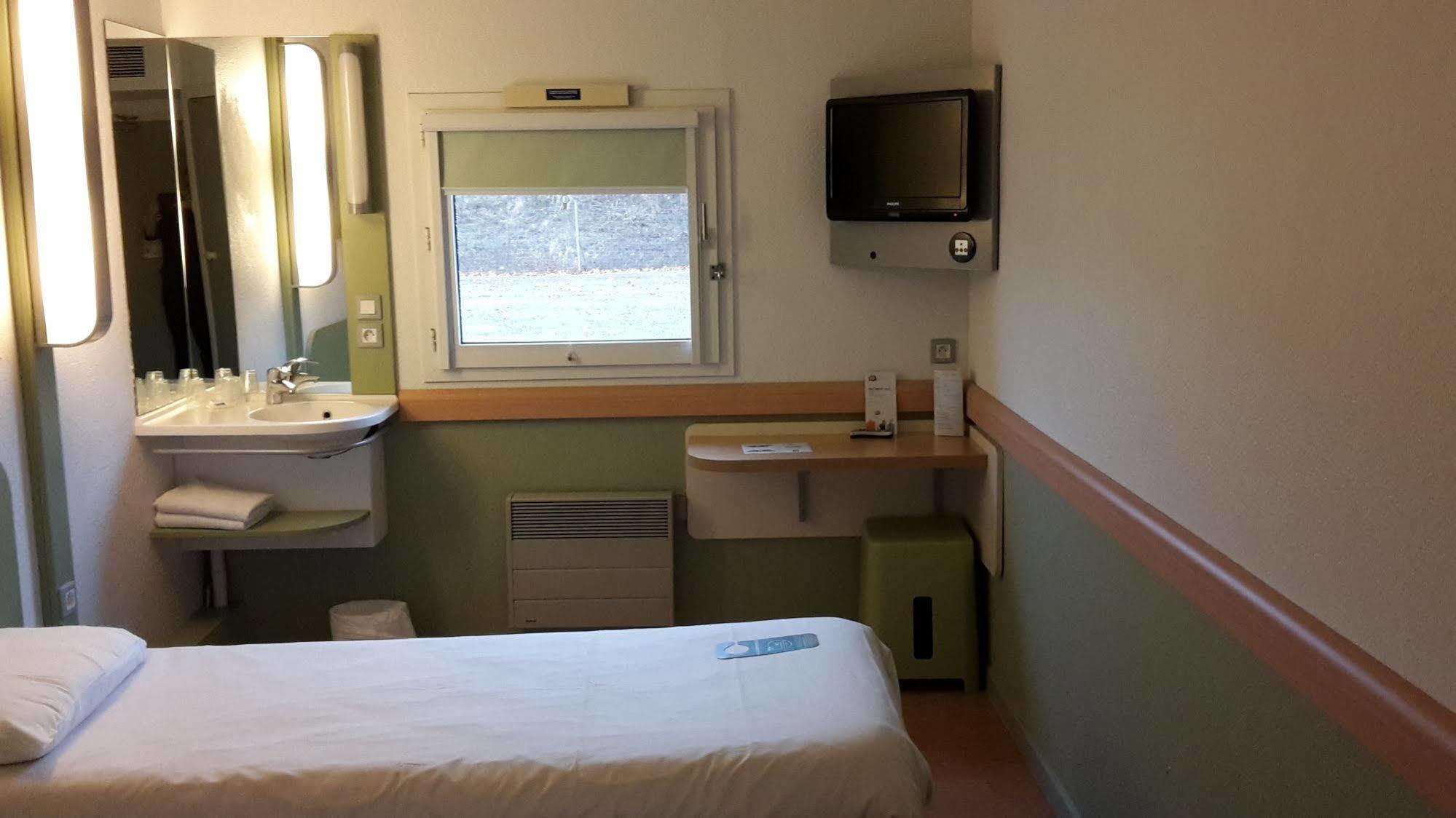 Ibis Budget Bourges Exterior photo